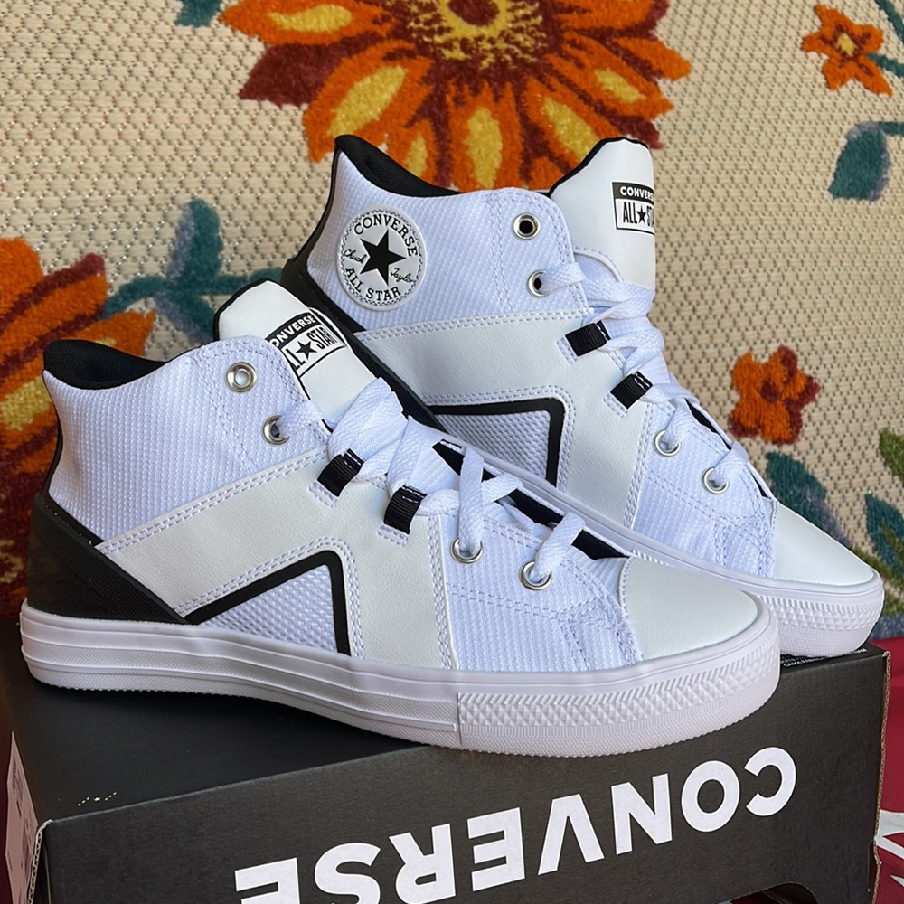 Converse A01168C
CTAS FLUX ULTRA MID WHITE/BLACK/WHITE
Men’s sneakers - Picture 8 of 16